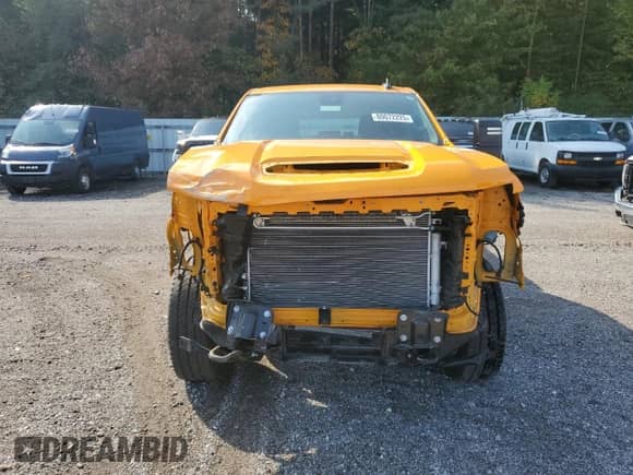 2025 Chevrolet Silverado 2500HD with VIN 1GC1KLE75SF332294, listed as a Copart auction lot 80072225 with 1,623 mi miles and Salvage title. Bid and sale history available at DreamBid. Image 5.
