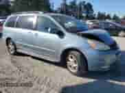 2005 Toyota Sienna XLE z VIN 5TDBA22C65S043478, wystawiony jako Copart lot #81345595 z przebiegiem 165 337 mil mil oraz Szkoda całkowita • Salvage title. Historia ofert i sprzedaży dostępna na DreamBid. Obrazek 4.