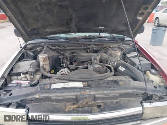 2003 Chevrolet Blazer LS с VIN 1GNCS13XX3K138344, выставлен на аукционе IAAI как лот 42251380 с пробегом Не указан миль и . История ставок и продаж доступна на DreamBid. Изображение 10.