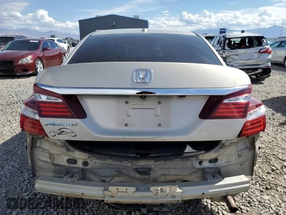 2017 Honda Accord EX-L with VIN 1HGCR2F88HA017597, listed as a Copart auction lot 81830165 with 170,211 mi miles and Salvage title. Bid and sale history available at DreamBid. Image 6.