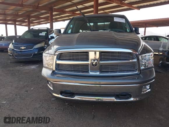 2010 Dodge 1500 SLT z VIN 1D7RB1GP0AS148154, wystawiony jako IAAI lot #42989786 z przebiegiem 188 776 mil mil oraz . Historia ofert i sprzedaży dostępna na DreamBid. Obrazek 12.