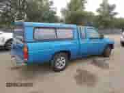 1996 Nissan Frontier XE z VIN 1N6SD16S0TC355813, wystawiony jako Copart lot #71358195 z przebiegiem 234 462 mil mil oraz Szkoda całkowita • Salvage title. Historia ofert i sprzedaży dostępna na DreamBid. Obrazek 3.