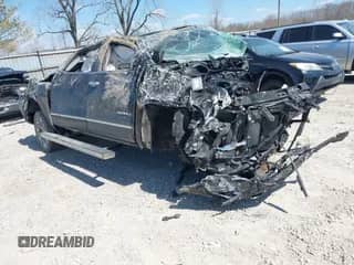 2018 GMC Sierra 1500 Denali with VIN 3GTU2PEJXJG500685, listed as a IAAI auction lot 41899842 with 96,500 mi miles and . Bid and sale history available at DreamBid. Image 1.