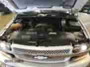 2002 Chevrolet Silverado 2500HD LS z VIN 1GCHK23G12F167601, wystawiony jako Copart lot #45470585 z przebiegiem 193 066 mil mil oraz Nie do naprawy • Non repairable. Historia ofert i sprzedaży dostępna na DreamBid. Obrazek 11.