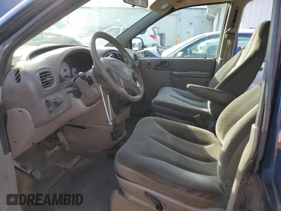 2002 Dodge Caravan with VIN 1B4GP25R42B592214, listed as a Copart auction lot 43773885 with 166,052 mi miles and Salvage title. Bid and sale history available at DreamBid. Image 7.