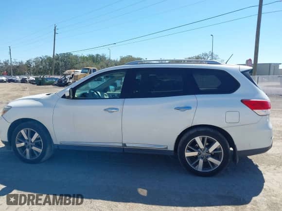 2013 Nissan Pathfinder SV with VIN 5N1AR2MN5DC676424, listed as a IAAI auction lot 41601271 with 155,569 mi miles and . Bid and sale history available at DreamBid. Image 14.