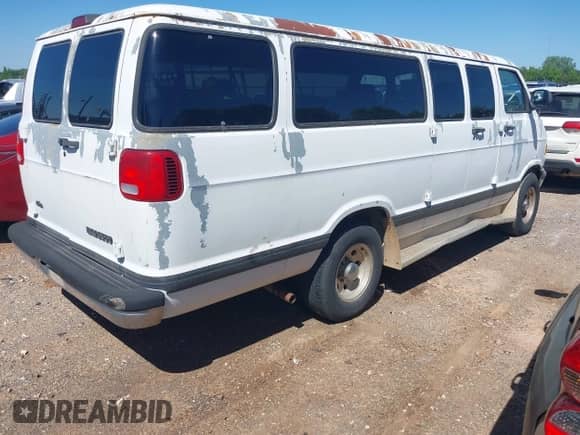 1999 Dodge Passenger with VIN 2B5WB35Z2XK545342, listed as a IAAI auction lot 42277205 with Not provided miles and . Bid and sale history available at DreamBid. Image 4.
