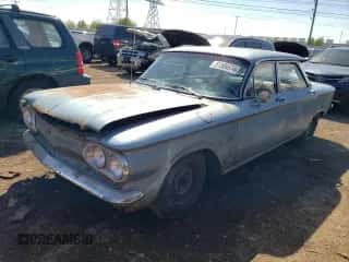 1962 Chevrolet Corvair z VIN 84844114NOV1N, wystawiony jako Copart lot #84844114 z przebiegiem 88 760 mil mil oraz Nie do naprawy • Non repairable. Historia ofert i sprzedaży dostępna na DreamBid. Obrazek 1.