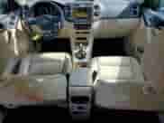 2011 Volkswagen Tiguan S с VIN WVGBV7AX8BW528458, выставлен на аукционе Copart как лот 64525925 с пробегом 147 488 миль миль и Списание • Salvage title. История ставок и продаж доступна на DreamBid. Изображение 8.