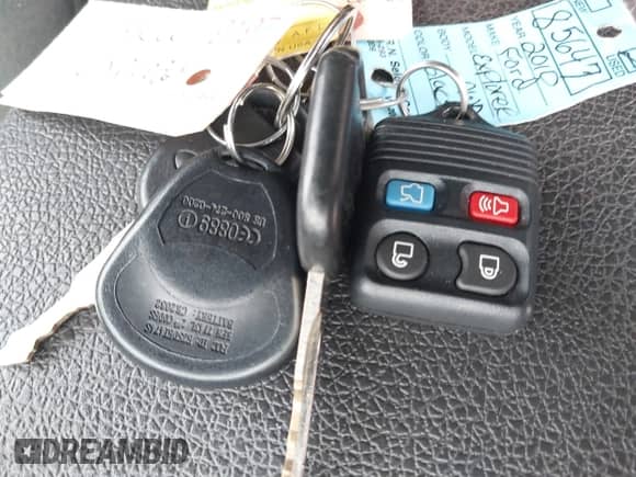 2010 Ford Explorer XLT with VIN 1FMEU8DE5AUA85647, listed as a IAAI auction lot 41534833 with 129,925 mi miles and . Bid and sale history available at DreamBid. Image 11.