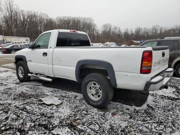 2001 Chevrolet Silverado 2500 with VIN 1GCGC24U31Z315421, listed as a Copart auction lot 86219464 with 188,127 mi miles and Salvage title. Bid and sale history available at DreamBid. Image 2.