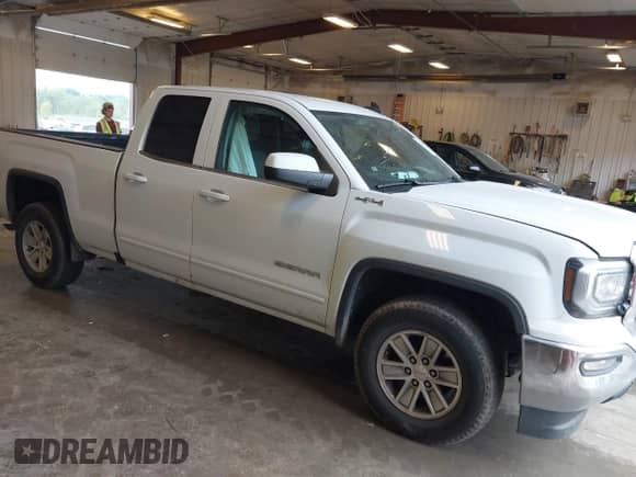 2017 GMC Sierra 1500 SLE with VIN 1GTV2MEC8HZ205115, listed as a IAAI auction lot 43244018 with 113,315 mi miles and . Bid and sale history available at DreamBid. Image 1.