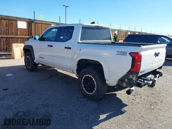2024 Toyota Tacoma SR5 with VIN 3TYLB5JN9RT004030, listed as a IAAI auction lot 43486815 with 27,397 mi miles and . Bid and sale history available at DreamBid. Image 3.