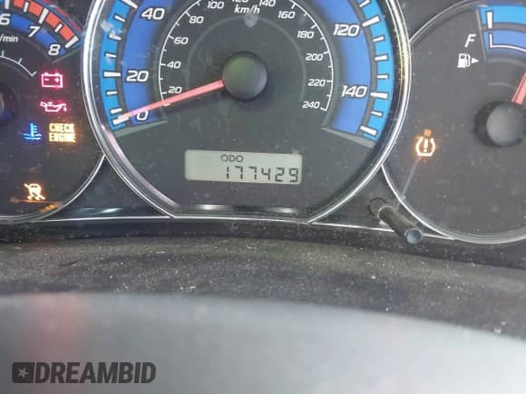 2009 Subaru Forester X z VIN JF2SH61629G758824, wystawiony jako IAAI lot #42859058 z przebiegiem 177 429 mil mil oraz . Historia ofert i sprzedaży dostępna na DreamBid. Obrazek 15.