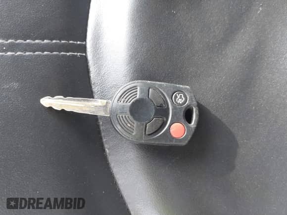 2008 Mercury Mariner with VIN 4M2CU91108KJ51427, listed as a IAAI auction lot 43339990 with 227,044 mi miles and . Bid and sale history available at DreamBid. Image 11.