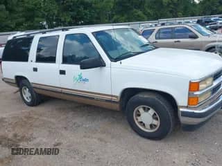 1999 Chevrolet Suburban with VIN 1GNEC16R2XJ362108, listed as a IAAI auction lot 42973441 with 308,292 mi miles and . Bid and sale history available at DreamBid. Image 1.