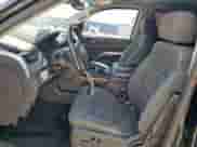 2015 Chevrolet Suburban LS с VIN 1GNSCHKC2FR707277, выставлен на аукционе Copart как лот 59541635 с пробегом 198 876 миль миль и Списание • Salvage title. История ставок и продаж доступна на DreamBid. Изображение 7.