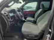 2019 Ram 1500 Rebel z VIN 1C6SRFET7KN871348, wystawiony jako Copart lot #85364805 z przebiegiem 138 362 mil mil oraz Czysty tytuł • Clean title. Historia ofert i sprzedaży dostępna na DreamBid. Obrazek 7.