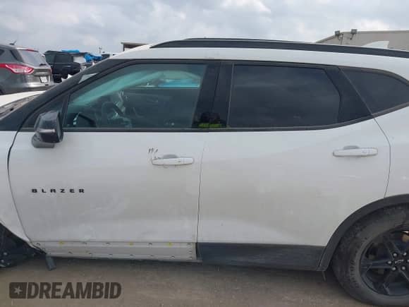 2024 Chevrolet Blazer LT с VIN 3GNKBDR43RS210038, выставлен на аукционе IAAI как лот 42144722 с пробегом 10 862 миль миль и . История ставок и продаж доступна на DreamBid. Изображение 15.