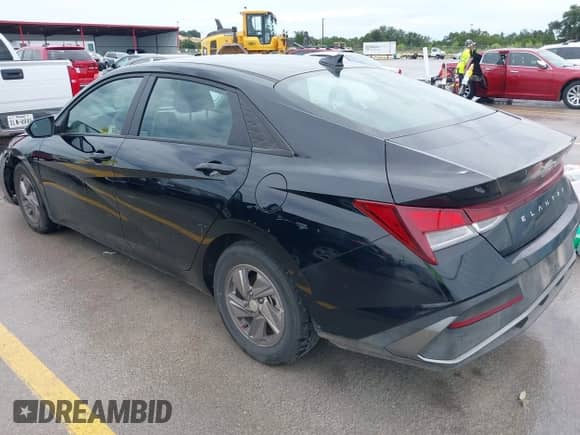 2025 Hyundai Elantra SE с VIN KMHLL4DGXSU902956, выставлен на аукционе IAAI как лот 42880733 с пробегом 24 575 миль миль и . История ставок и продаж доступна на DreamBid. Изображение 3.