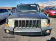 2006 Jeep Commander z VIN 1J8HH48K96C353474, wystawiony jako Copart lot #86706875 z przebiegiem 186 891 mil mil oraz Czysty tytuł • Clean title. Historia ofert i sprzedaży dostępna na DreamBid. Obrazek 5.
