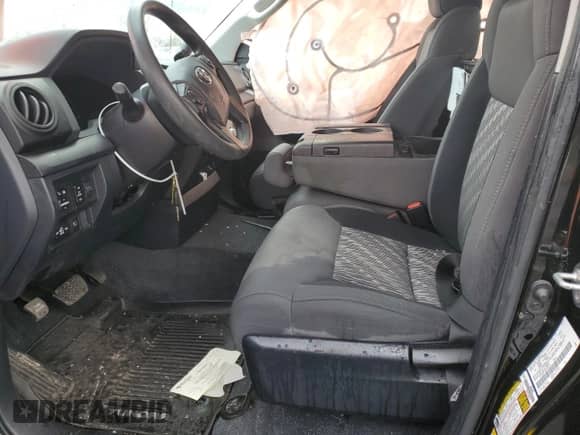 2019 Toyota Tundra SR с VIN 5TFUM5F1XKX083174, выставлен на аукционе Copart как лот 45793105 с пробегом 44 820 миль миль и Списание • Salvage title. История ставок и продаж доступна на DreamBid. Изображение 7.