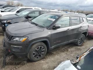 2019 Jeep Compass Trailhawk с VIN 3C4NJDDB2KT722517, выставлен на аукционе Copart как лот 48660225 с пробегом 115 476 миль миль и Списание • Salvage title. История ставок и продаж доступна на DreamBid. Изображение 1.