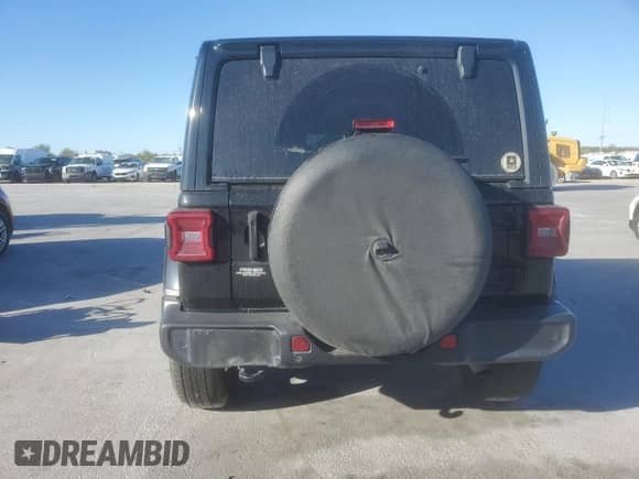 2021 Jeep Wrangler Unlimited Sahara Altitude z VIN 1C4HJXEN3MW659058, wystawiony jako Copart lot #48786955 z przebiegiem 88 618 mil mil oraz Szkoda całkowita • Salvage title. Historia ofert i sprzedaży dostępna na DreamBid. Obrazek 6.