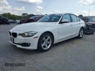 2015 BMW 3 Series 320i xDrive с VIN WBA3C3C55FP664160, выставлен на аукционе Copart как лот 71643995 с пробегом 98 864 миль миль и Списание • Salvage title. История ставок и продаж доступна на DreamBid. Изображение 1.