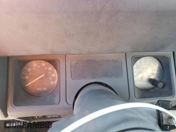 1988 Jeep Wrangler с VIN 2BCHV81SXJB541772, выставлен на аукционе Copart как лот 45342095 с пробегом 110 222 миль миль и Чистый • Clean title. История ставок и продаж доступна на DreamBid. Изображение 9.