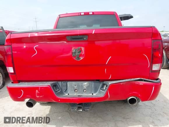 2014 Ram 1500 Express z VIN 1C6RR6KT3ES154972, wystawiony jako IAAI lot #42396509 z przebiegiem 212 733 mil mil oraz . Historia ofert i sprzedaży dostępna na DreamBid. Obrazek 17.