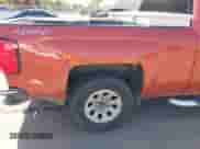 2015 Chevrolet Silverado 1500 LT z VIN 1GCVKREH1FZ194142, wystawiony jako IAAI lot #43016369 z przebiegiem 213 511 mil mil oraz . Historia ofert i sprzedaży dostępna na DreamBid. Obrazek 18.