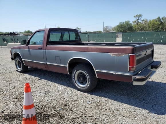 1991 Chevrolet S-10 с VIN 1GCCS14Z6M0179687, выставлен на аукционе Copart как лот 47220405 с пробегом 60 284 миль миль и Списание • Salvage title. История ставок и продаж доступна на DreamBid. Изображение 2.
