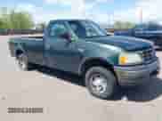 2002 Ford F-150 XL z VIN 1FTRF18232NB18258, wystawiony jako IAAI lot #42123898 z przebiegiem 152 214 mil mil oraz . Historia ofert i sprzedaży dostępna na DreamBid. Obrazek 1.