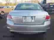 2010 Honda Accord EX с VIN 1HGCP3F75AA010728, выставлен на аукционе IAAI как лот 41984817 с пробегом 210 022 миль миль и . История ставок и продаж доступна на DreamBid. Изображение 17.