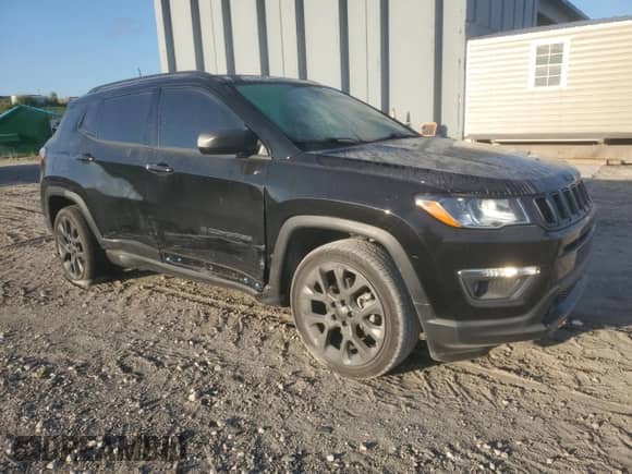 2021 Jeep Compass 80th Anniversary with VIN 3C4NJCEB4MT518832, listed as a Copart auction lot 82641745 with 19,585 mi miles and Salvage title. Bid and sale history available at DreamBid. Image 4.