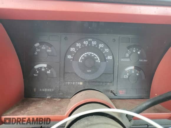 1989 Chevrolet Silverado 1500 с VIN 1GCDC14K4KE225294, выставлен на аукционе Copart как лот 60448895 с пробегом 201 270 миль миль и Списание • Salvage title. История ставок и продаж доступна на DreamBid. Изображение 9.