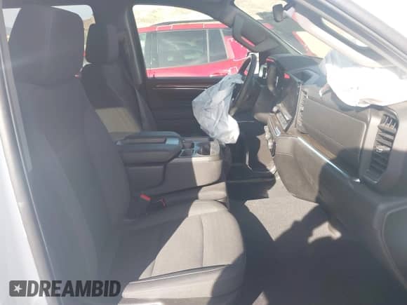 2024 Chevrolet Silverado 1500 LT with VIN 1GCUDDED8RZ138712, listed as a IAAI auction lot 41643421 with 11,151 mi miles and . Bid and sale history available at DreamBid. Image 5.