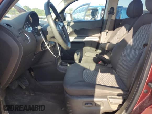 2009 Chevrolet HHR 1LT with VIN 3GNCA23B69S542493, listed as a Copart auction lot 80667115 with 109,186 mi miles and Salvage title. Bid and sale history available at DreamBid. Image 7.