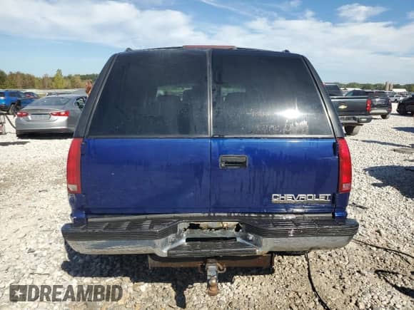1999 Chevrolet Tahoe Z71 with VIN 1GNEK13R3XJ490011, listed as a Copart auction lot 83955035 with 362,588 mi miles and Clean title. Bid and sale history available at DreamBid. Image 6.