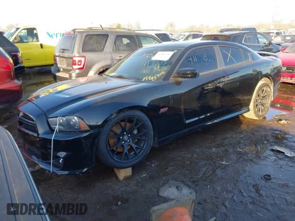 2013 Dodge Charger SRT-8 Super Bee z VIN 2C3CDXGJ3DH550226, wystawiony jako IAAI lot #41448798 z przebiegiem 97 843 mil mil oraz . Historia ofert i sprzedaży dostępna na DreamBid. Obrazek 2.