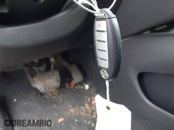 2014 Nissan Pathfinder SL with VIN 5N1AR2MM5EC630679, listed as a IAAI auction lot 43563049 with 214,368 mi miles and . Bid and sale history available at DreamBid. Image 11.