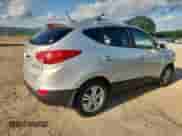 2013 Hyundai Tucson GLS z VIN KM8JUCAC6DU737734, wystawiony jako Copart lot #69121445 z przebiegiem 175 691 mil mil oraz Czysty tytuł • Clean title. Historia ofert i sprzedaży dostępna na DreamBid. Obrazek 3.