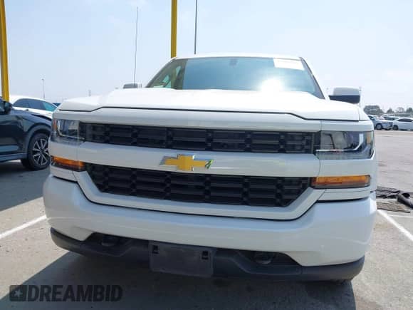 2017 Chevrolet Silverado 1500 Custom с VIN 1GCRCPEH8HZ229667, выставлен на аукционе IAAI как лот 42609687 с пробегом 126 010 миль миль и . История ставок и продаж доступна на DreamBid. Изображение 13.
