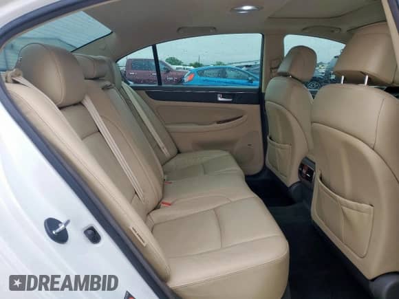 2012 Hyundai Genesis R-Spec с VIN KMHGC4DH2CU176179, выставлен на аукционе Copart как лот 55337325 с пробегом 107 965 миль миль и Чистый • Clean title. История ставок и продаж доступна на DreamBid. Изображение 10.