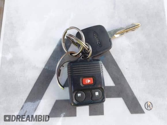 2000 Ford F-150 XL z VIN 1FTZF1828YNA84245, wystawiony jako IAAI lot #43340021 z przebiegiem Nie podano mil oraz . Historia ofert i sprzedaży dostępna na DreamBid. Obrazek 11.