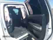 2017 Toyota Tundra SR5 z VIN 5TFDY5F10HX601399, wystawiony jako IAAI lot #42736642 z przebiegiem 117 423 mil mil oraz . Historia ofert i sprzedaży dostępna na DreamBid. Obrazek 8.