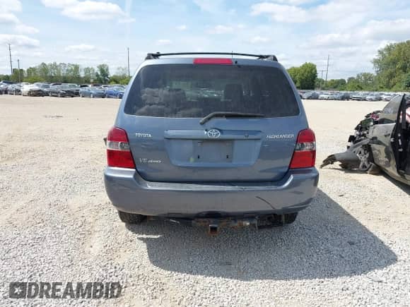 2005 Toyota Highlander с VIN JTEEP21A550115801, выставлен на аукционе IAAI как лот 43119894 с пробегом 153 928 миль миль и . История ставок и продаж доступна на DreamBid. Изображение 17.