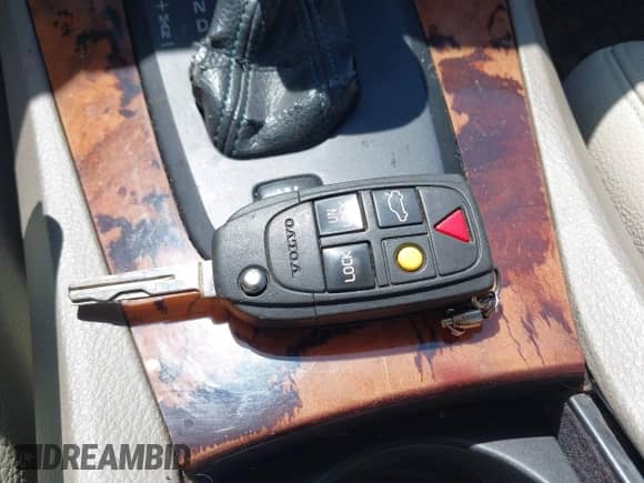 2006 Volvo S60 2.5L Turbo с VIN YV1RS592962540019, выставлен на аукционе IAAI как лот 43203084 с пробегом 176 771 миль миль и . История ставок и продаж доступна на DreamBid. Изображение 11.