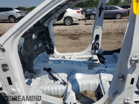 2015 Jeep Grand Cherokee SRT с VIN 1C4RJFDJ3FC784188, выставлен на аукционе Copart как лот 68719025 с пробегом Не указан миль и Списание • Salvage title. История ставок и продаж доступна на DreamBid. Изображение 7.